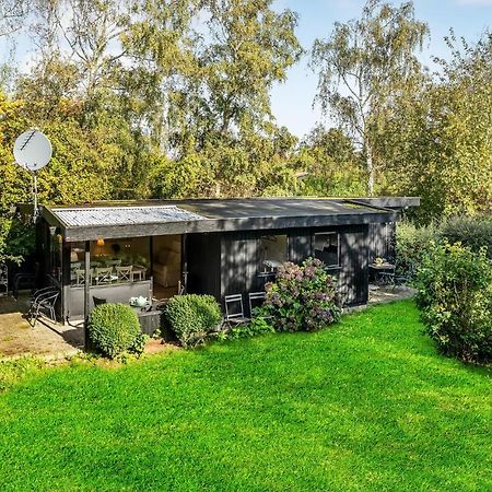 Beautiful Home In Jgerspris With Kitchen Jaegerspris Exterior photo